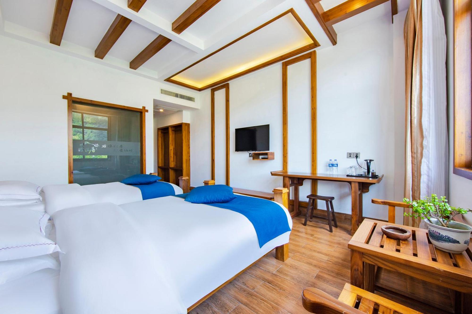 Guihua Road 106Th Hostel Чжанцзяцзе Екстер'єр фото