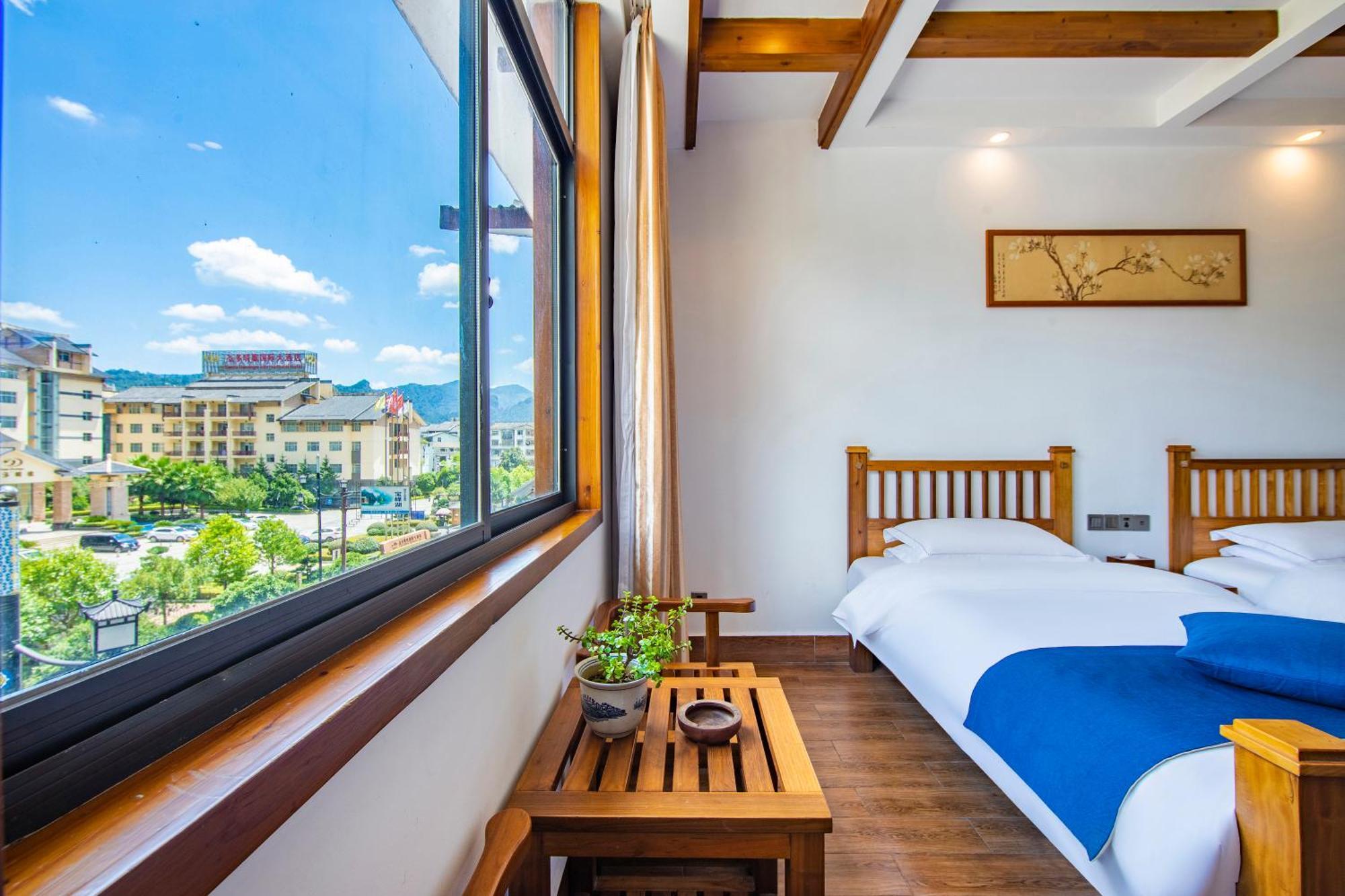 Guihua Road 106Th Hostel Чжанцзяцзе Екстер'єр фото