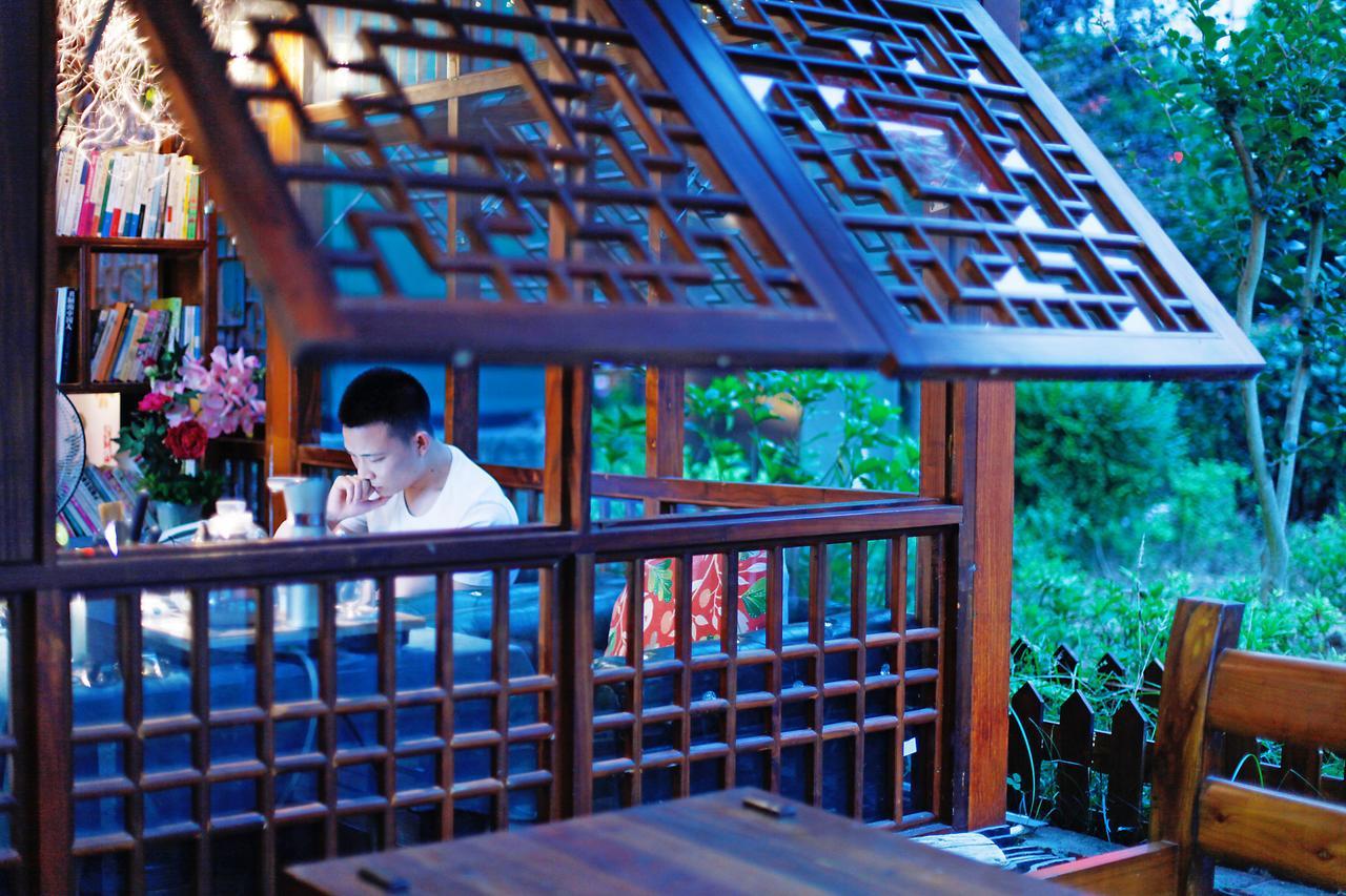 Guihua Road 106Th Hostel Чжанцзяцзе Екстер'єр фото